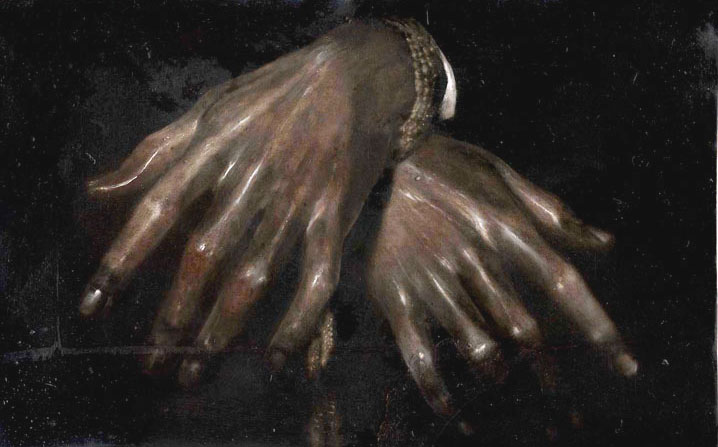 Obra del pintor Nicola Samori en la que repredenta 2 manos brillantes de apariencia metálica.